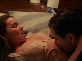 Karen Hassan sexy - Suspicion s01e02 (2022)