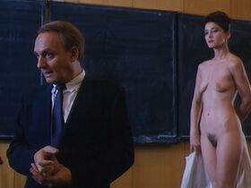 Valerie Zarrouk nude - Elle (1995)