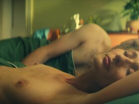 Wiktoria Filus nude, Magdalena Poplawska nude, Matylda Giegzno nude - Glitter s01e04-06 (2022)