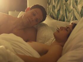 Alexandra Daddario nude - The White Lotus s01e02 (2021)
