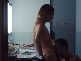 Grace Van Patten nude - Tell Me Lies s01e09 (2022)