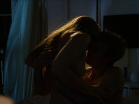 Lisa Maria Potthoff nude - Trugspur – Der Usedom-Krimi (2017)
