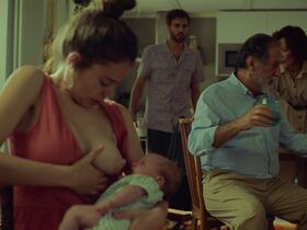 Laia Costa nude - Cinco lobitos (2022)