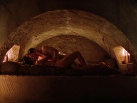 Carrie-Anne Moss sexy - The Matrix Reloaded (2003)