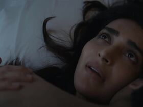 Karishma Tanna sexy - Scoop s01e03,04 (2023)