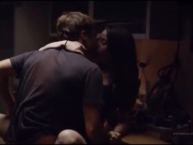 Molly Gordon sexy - Animal Kingdom s02e12 (2017)