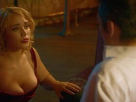 Cherilyn Wilson sexy, Caylee Cowan sexy - Frank and Penelope (2022)