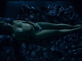 Natalya Kudryashova sexy – Utro Lizy (2012)