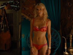 Poppy Delevingne sexy – Kingsman The Golden Circle (2017)