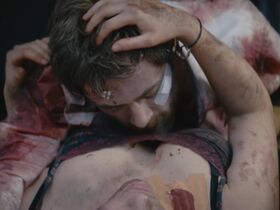 Jessica Cook sexy – Stung (2015)