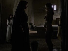 Sydney Sweeney sexy, Benedetta Porcaroli sexy - Immaculate (2024)