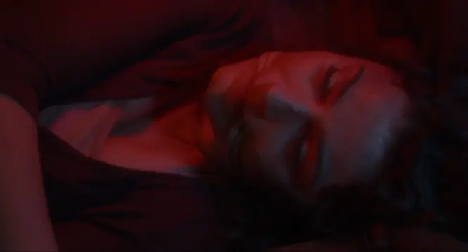 Elysia Rotaru sexy – Killbird (2019)