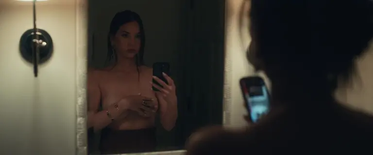 Olivia Munn sexy, Eunice Bae sexy - Your Friends and Neighbors s01e04 (2025)