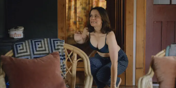 Amanda Billing sexy – Under the Vines s03e03 (2024)
