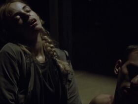 Sissy Toumasi sexy – The Weight of Sea (To varos tis thalassas) (2019)
