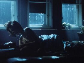 Tahnee Welch nude – Der Joker (1986)