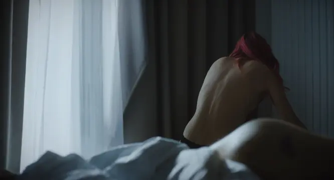 Magdalena Wieczorek sexy – Zadra (2022)