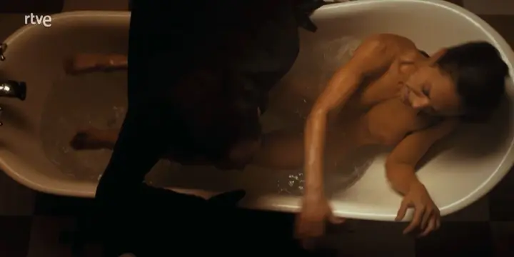 Maribel Verdú nude – Ana Tramel. El juego s01e01-05 (2021)