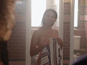 Kira Kosarin nude - Good Trouble s01e05 (2019)