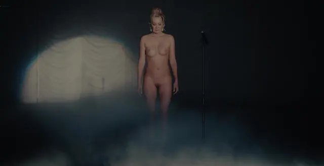 Jean Smart nude, Leslie Bibb sexy, Hannah Einbinder sexy - Hacks s05e07 (2026)